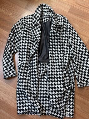 Rehab Houndstooth Black and White Coat